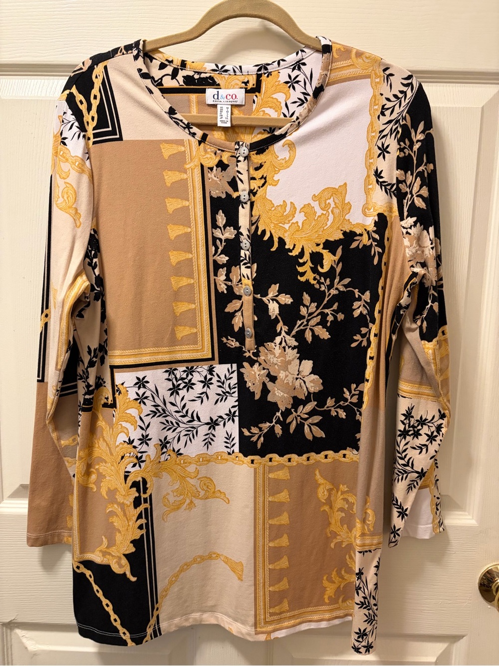 d&co Denim & Company Women’s SzM Baroque Chain Floral Multi Print Henley Tunic